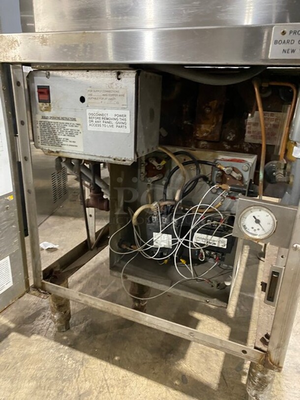Vulcan Commercial Electric Powered Dual Cabinet Steamer! All Stainless Steel! On Legs! Model: VSX24E SN: 271095042! 208V 50/60HZ 1 Phase! - Image 8 of 10