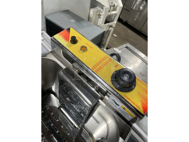 Commercial Corn Dog Frying Machine! All Stainless Steel! Model NP-393 Serial 935015! 220V! - Image 7 of 8