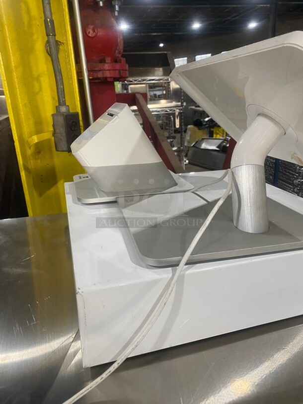 Clover POS Monitor System! With Clover Receipt Printer/Credit Card Reader! With Metal Cash Drawer! Model C500! - Image 4 of 10