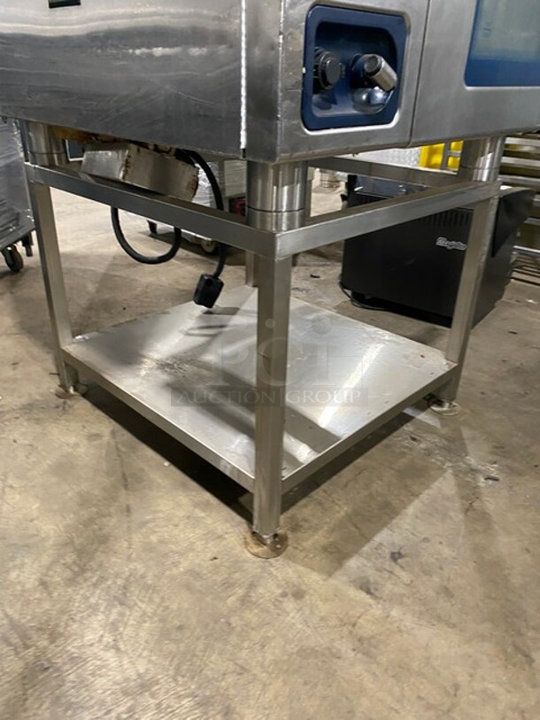 Nice! Late Model Alto Shaam! Stainless Steel Commercial Electric Powered Combi Convection Oven! 208/240 Volts! 3 Phase! Model: CTP10-10E  - Image 8 of 11