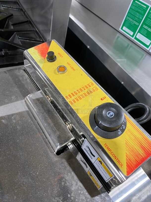 Commercial Electric Powered Countertop Corndog Fryer! All Stainless Steel! 220V! Model: NP-393! - Image 6 of 8