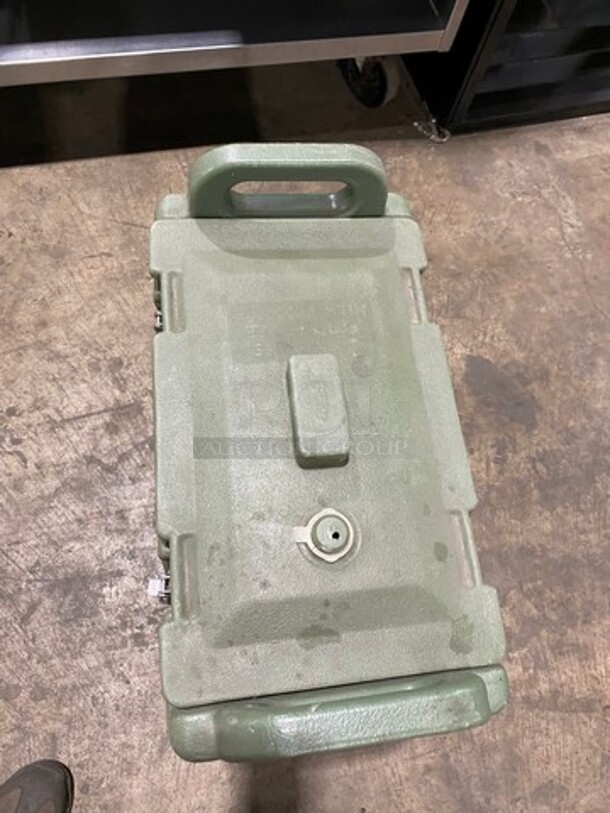 Cambro Insulated Beverage Dispenser/ Holder! With Side Handles! With Lid! - Image 5 of 6