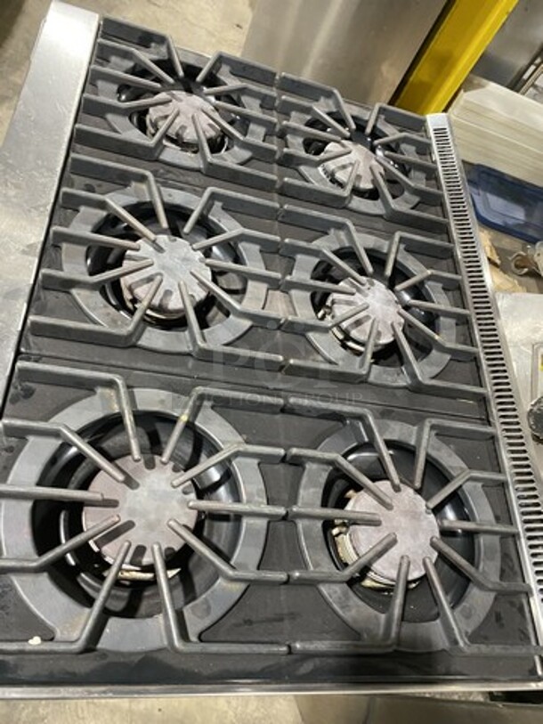Viking Professional 6 Burner Range! With Convection Oven Underneath!  - Image 7 of 9