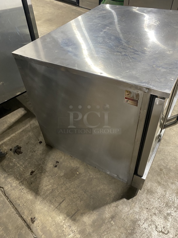 Sierra Stainless Steel Commercial Gas-Powered Full-Size Convection Oven w/ View Through Doors, Metal Oven Racks and Thermostatic Controls! - Image 2 of 8