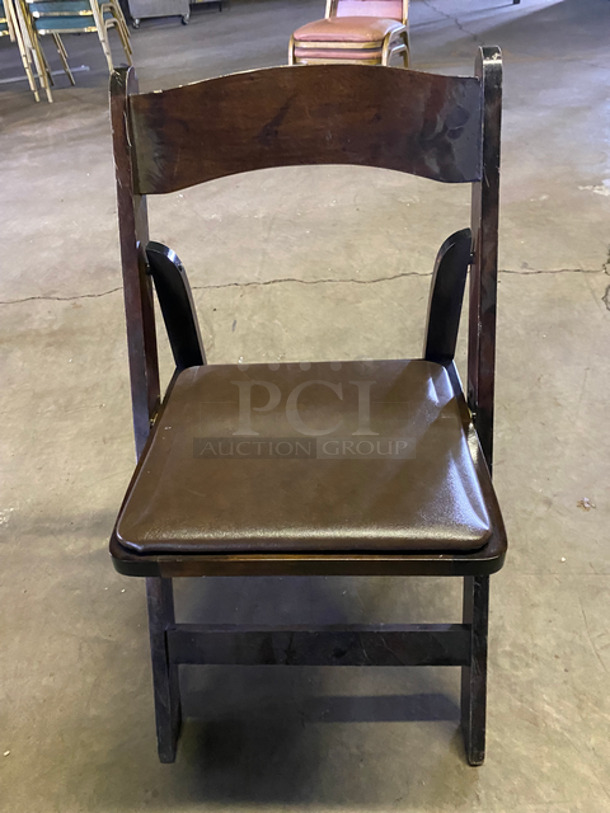 Brown Cushioned Foldable Chairs! Wooden Pattern Body! 10x Your Bid! - Image 2 of 9