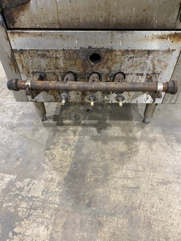 All Stainless Steel! Commercial Single Door Natural Gas Powered Smoker! On Legs! WORKING WHEN REMOVED! - Image 6 of 7
