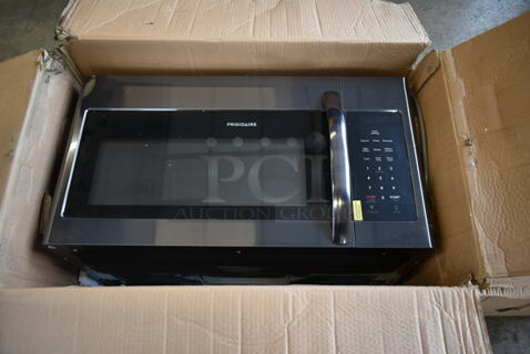 BRAND NEW SCRATCH AND DENT! Frigidaire FFMV1645TD Metal Microwave Oven. 