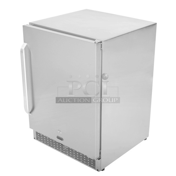 BRAND NEW SCRATCH AND DENT! Whynter BOR-53024-SSW 24" Built-in Outdoor 5.3 cu.ft. Beverage Refrigerator Cooler. 115 Volts 1 Phase. Tested and Working! - Image 1 of 8