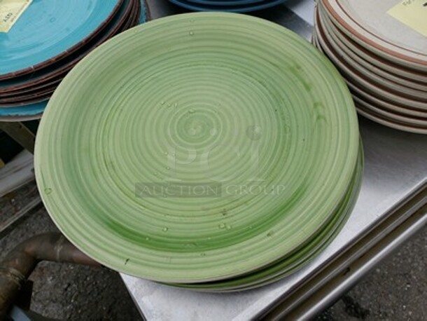Round Porcelain Dinner Plate. - Image 2 of 3