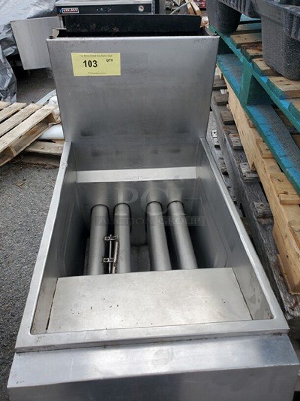 Natural Gas Fryer (unknown condition)  - Image 3 of 7