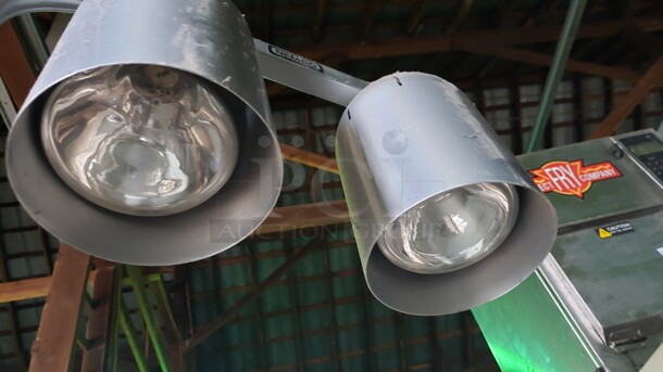 Nemco 6000A-2 Two Bulb Freestanding Heat Lamp

Not tested

(Location 3) - Image 2 of 3