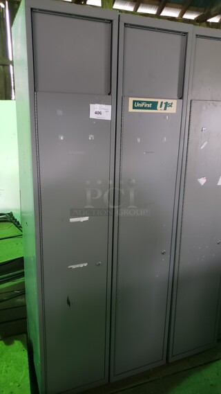 Lot of 2 Lockers

(Location 3)