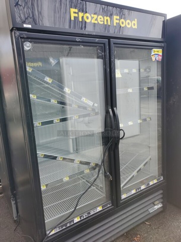 TRUE GDM-49F 2 Glass Door Freezer Merchandiser 208-230V/1PH 54WX30DX78H Tested & Working! - Image 2 of 5