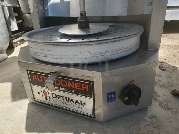 Optimal Automatics 3PGM Autodoner LP Gas 35 lb. Vertical Broiler/	
Gas Gyro Machine,120V/1 PH Very nice condition! - Image 3 of 5