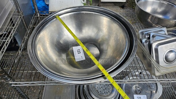 Lot of 4 Miscellaneous Stainless Steel Mixing Bowls - Image 4 of 4