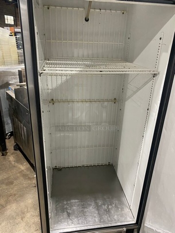 True Commercial Single Door Reach In Refrigerator! Solid Stainless Steel! Model: T23 SN: 11808102 115V 60HZ 1 Phase - Image 5 of 9