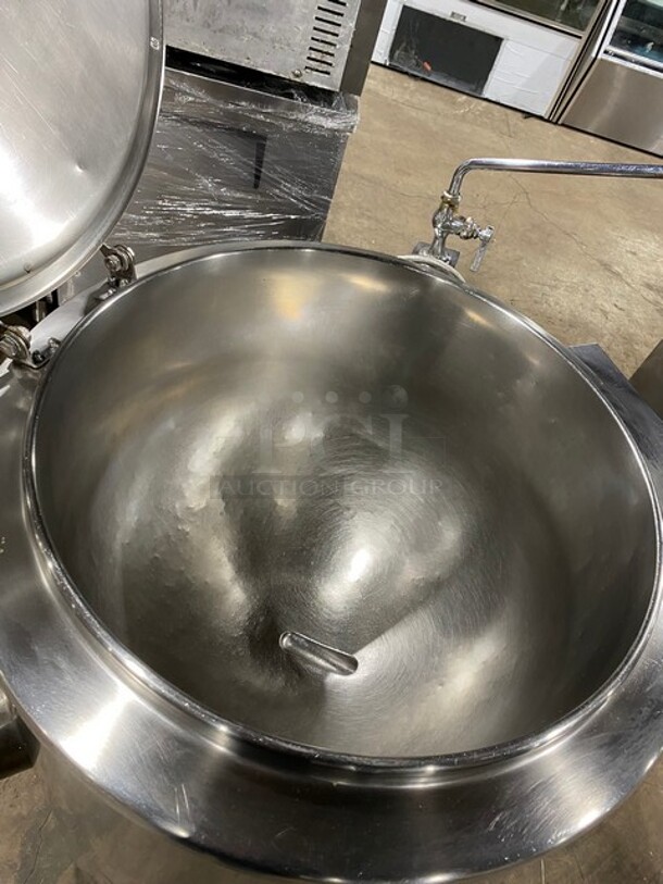 Groen Commercial Natural Gas Powered Jacketed Self-Contained Soup Kettle! All Stainless Steel! On Legs! - Image 5 of 9