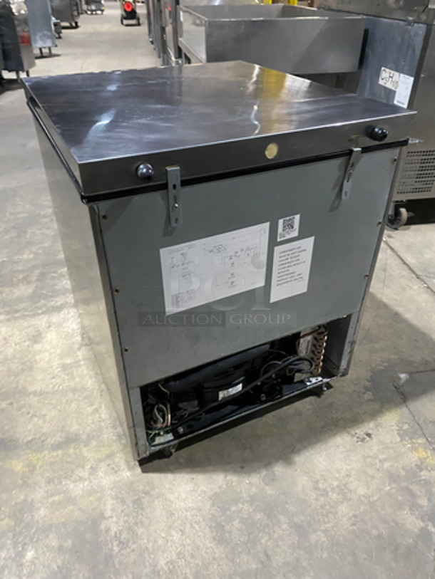 Hoshizaki Commercial Single Door Lowboy/Worktop Cooler! All Stainless Steel! Model: CRMR27LPC SN: G50790G 115V 60HZ 1 Phase - Image 3 of 7