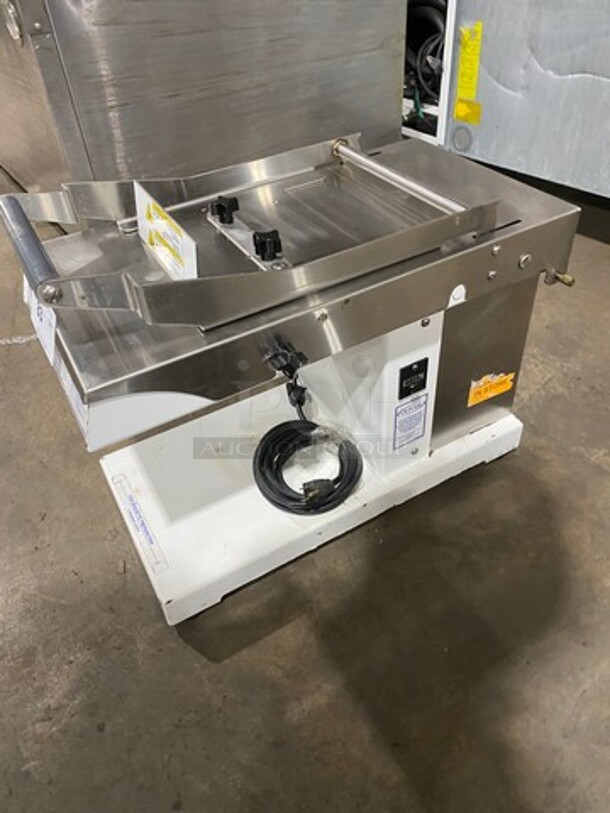 Oliver Commercial Countertop Mini Chip Slicer! Model: 738 SN: 189068 115V 60HZ 1 Phase - Image 3 of 10