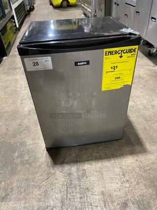 Sanyo Undercounter Single Door Refrigerator! With Poly Racks And Shelves! Model: SRA2480M SN: B032094098920405 115V