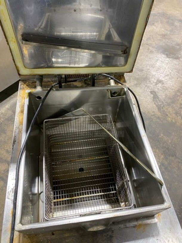 LATE MODEL! 2017 Commercial LP Powered Pressure Fryer! All Stainless Steel! On Casters! Model: YXY25D - Image 10 of 12