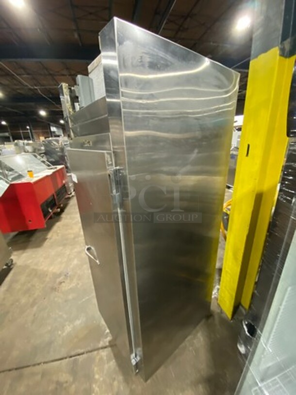 Traulsen Commercial Single Door Reach In Cooler! All Stainless Steel! On Legs! Model: RHT132WUT SN: V075700H93 115V 60HZ 1 Phase - Image 2 of 8