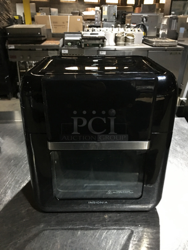 NICE! Insignia Countertop Digital Air Fryer! Model: NS-AFO6DBK1 120V 60HZ - Image 2 of 8