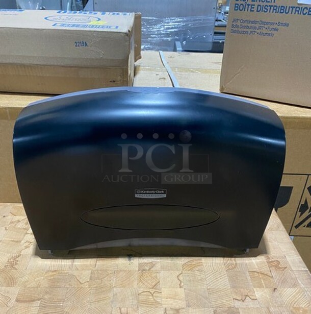 BRAND NEW IN BOX! Kimberly-Clark Toilet Paper Dispenser! MODEL 09551 2X Your Bid! - Image 3 of 7