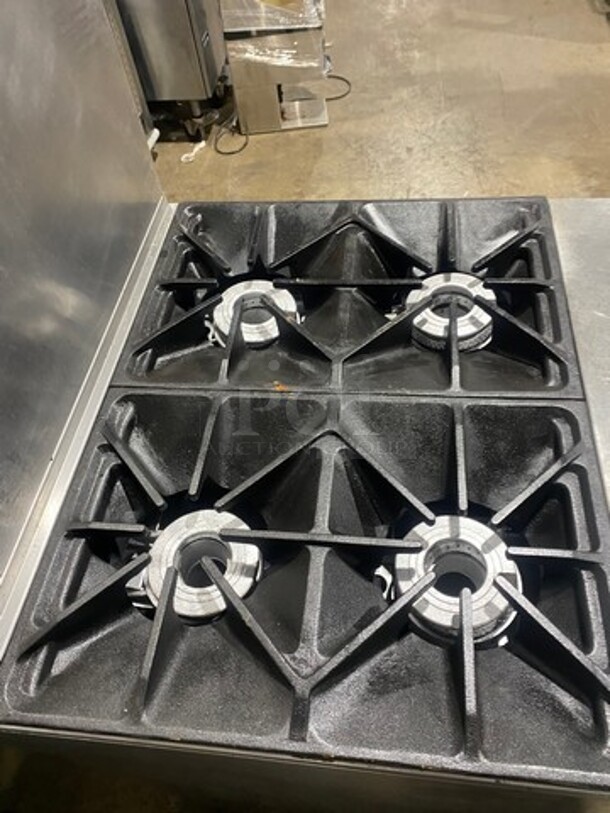 Southbend Commercial Natural Gas Powered 4 Burner Stove! With Raised Back Splash! With Oven Underneath! All Stainless Steel! On Casters! - Image 5 of 9
