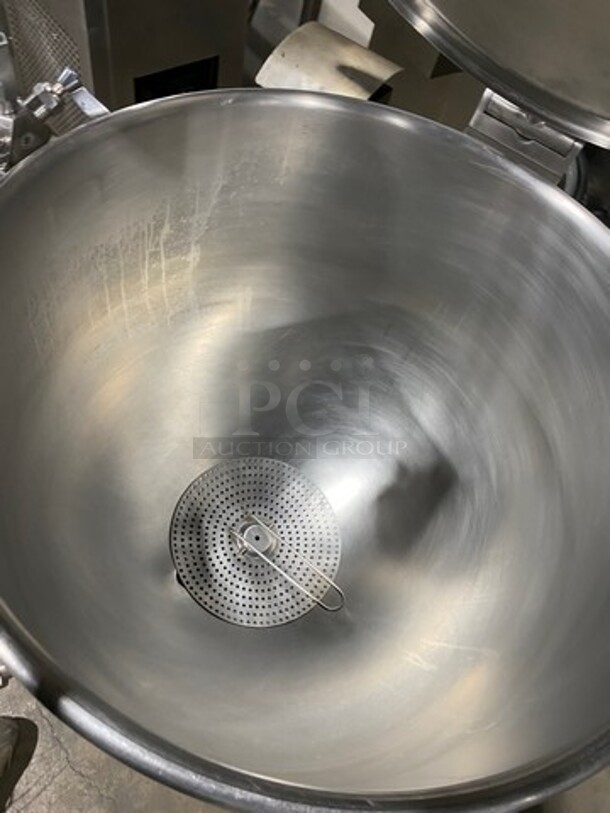 GREAT! Cleveland Range Floor Style Self-Contained Soup Kettle! All Stainless Steel! On Legs! Model: KGL40 SN: WT007907K01! Working When Removed!  - Image 5 of 10