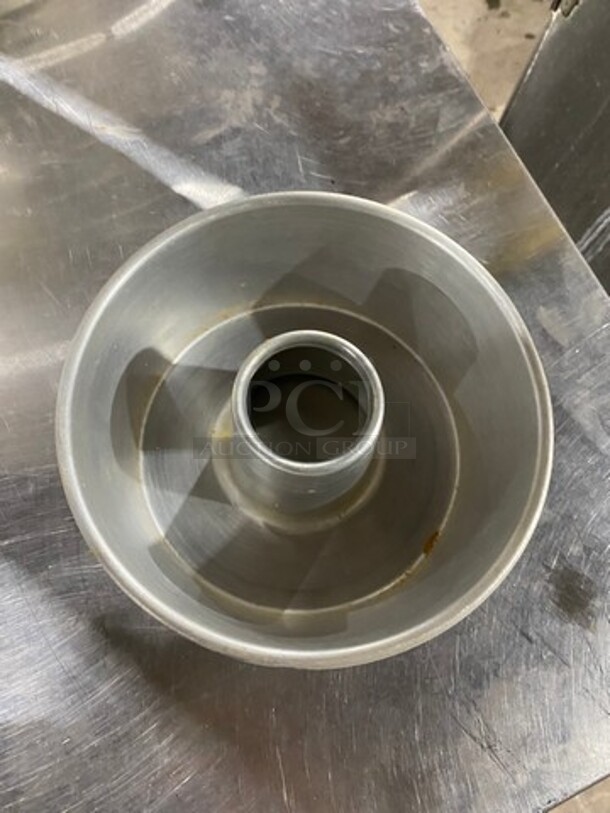 Stainless Steel Cake Pan Molds! 20x Your Bid! - Image 3 of 6