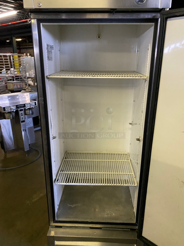 True Commercial Single Door Reach In Refrigerator! With Poly Coated Racks! All Stainless Steel! On Casters! Model: T19 SN: 5288014 115V 60HZ 1 Phase - Image 5 of 9