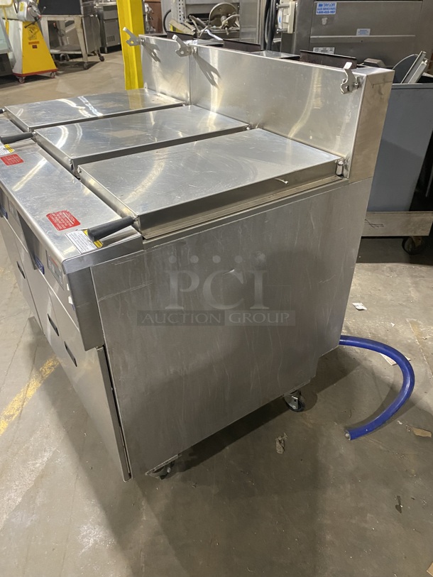 2017 Pitco Frialator SRTG Stainless Steel Commercial Natural Gas Powered 3 Bay Rethermalizer on Commercial Casters! MODEL: SRTG SN: G16AD007609 115V! - Image 2 of 12