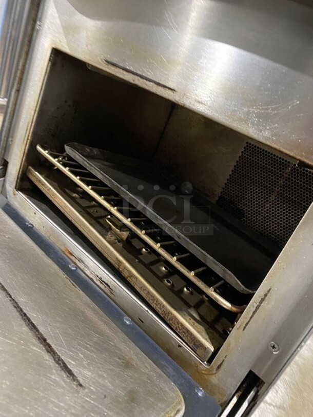 2017 Turbo Chef Commercial Countertop Rapid Cook Oven! On Small Legs! Model: NGO SN: NGOD34476 208/240V 60HZ 1 Phase - Image 6 of 8