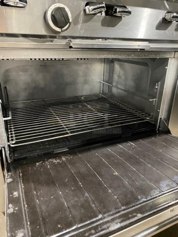 Sunfire Commercial Natural Gas Powered 6 Burner Stove! With Raised Back Splash And Salamander Shelf! With Oven Underneath! All Stainless Steel! On Casters! - Image 6 of 8
