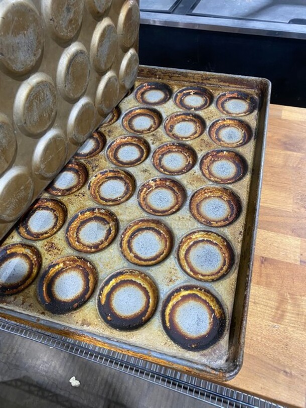 Stainless Steel Bun Pans! 6x Your Bid! - Image 3 of 5