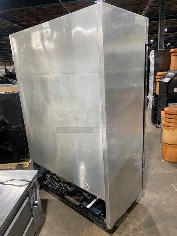 True Commercial 2 Door Reach In Freezer! All Stainless Steel! On Casters! Model: T49F SN: 14214827 115V 60HZ 1 Phase - Image 4 of 8