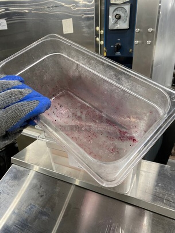 Clear Poly Food Containers! 7x Your Bid! - Image 4 of 6