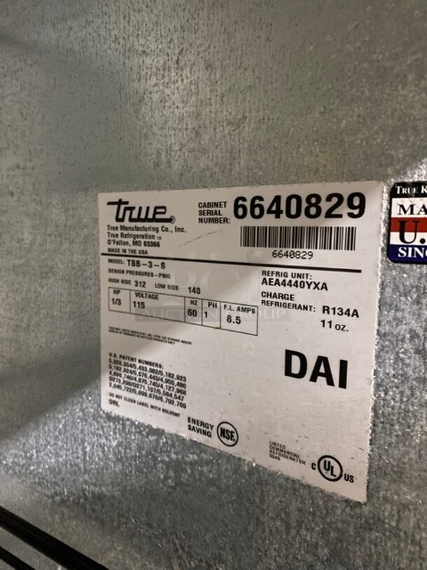 True Commercial 2 Door Reach In Bar Back Cooler! All Stainless Steel! With Metal Racks! 115V 1 Phase! Model: TBB-3-S SN: 6640829!  - Image 8 of 8