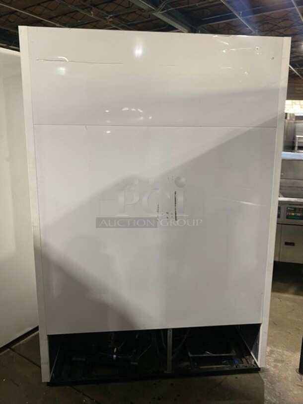 True! 2 Door Glass Reach In Cooler Merchandiser! Model GDM-49 Serial 7949024! 115V 60HZ 1 Phase! - Image 3 of 8