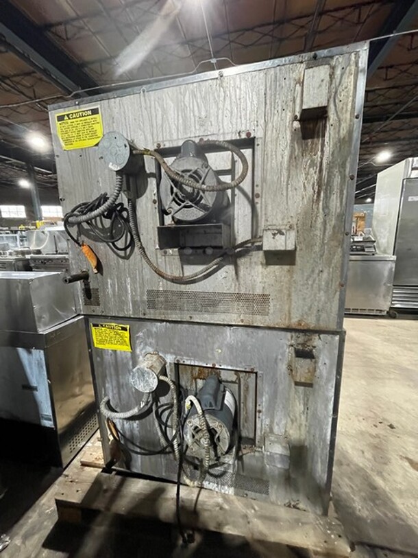 Vulcan Commercial Natural Gas Powered Double Stacked Convection Oven! All Stainless Steel! With Metal Oven Racks! With Legs! Model: VC4GD-10! 2X Your Bid Makes One Unit! - Image 4 of 11