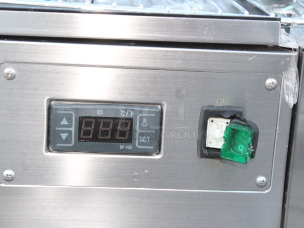 BRAND NEW SCRATCH & DENT! ServIt HDM-48 48" Self / Full Service 3 Shelf Countertop Heated Display Case with Sliding Doors - 120V, 1800W. Glass is Broken. S/N:1408409300065 - Image 6 of 7