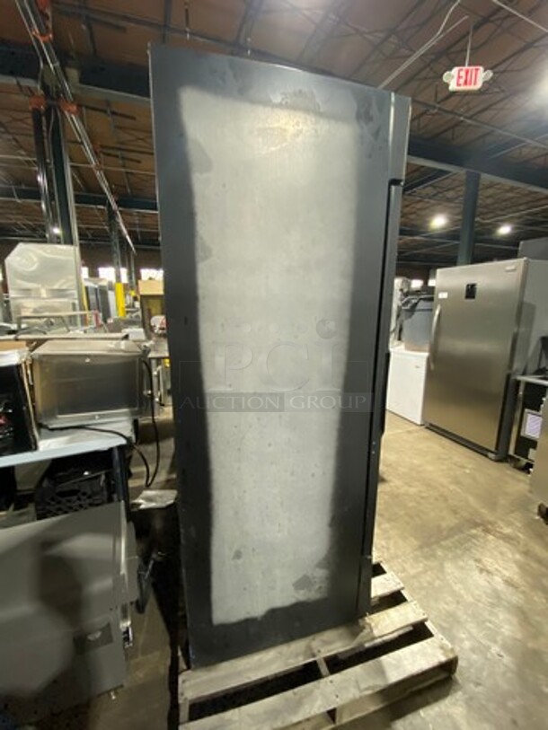 True Commercial Single Door Reach In Refrigerator Merchandiser! With View Through Door! Model: GDM26 SN: 4163902 115V 60HZ 1 Phase - Image 2 of 8