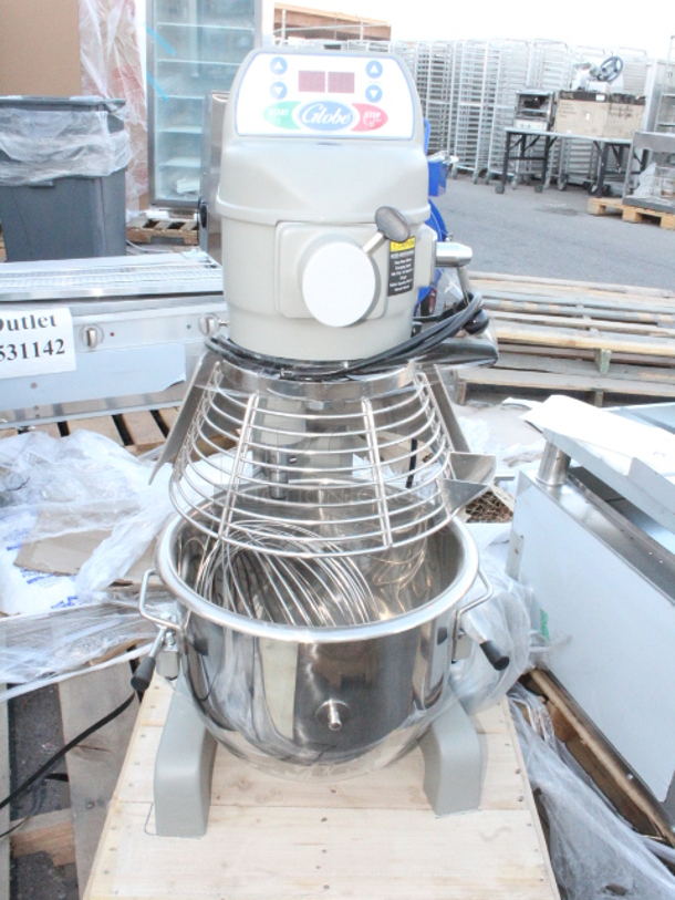 BRAND NEW SCRATCH & DENT! Globe SP20 20 Qt. Planetary Stand Mixer with Guard & Standard Accessories - 120V, 1/2 hp

 - Image 7 of 10