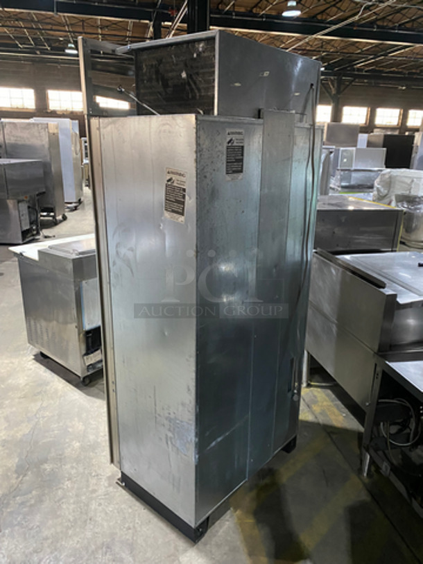 Sub Zero Commercial Single Door Reach In Refrigerator! With Built In Freezer Drawer Underneath! With Shelves And Poly Coated Racks! All Stainless Steel! Model: 650S2 SN: P2199384 115V 60HZ 1 Phase - Image 4 of 10
