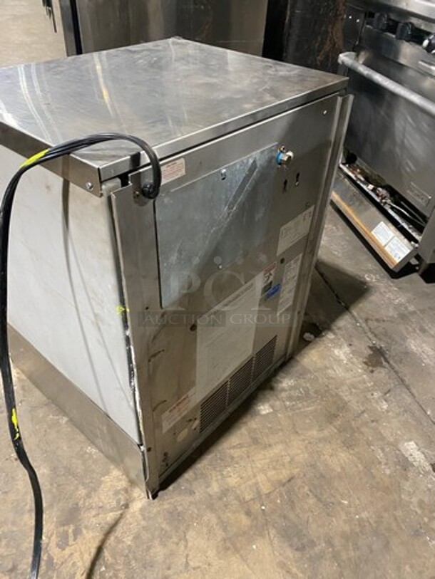 Cornelius Model CCU0220AH11 Stainless Steel Commercial Self Contained Ice Machine! MODEL CCU022AH11 SN:87B1108GC065 115V 1PH  - Image 3 of 10