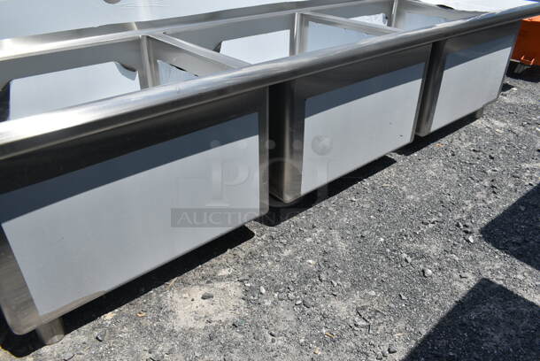 BRAND NEW SCRATCH AND DENT! Regency 600S32424224 Stainless Steel Commercial 3 Bay Sink w/ Dual Drain Boards. No Legs. Bays 24x24. Drain Boards 22.5x26 - Image 8 of 8