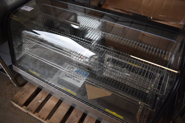 BRAND NEW SCRATCH AND DENT! Avantco 360BCDI48B Metal Commercial Countertop Black Curved Refrigerated Drop-In Countertop Bakery Display Case Merchandiser. See Picture For Damage To Left Glass Pane. 110-120 Volts, 1 Phase. 48x23x32. Tested and Working! - Image 5 of 7