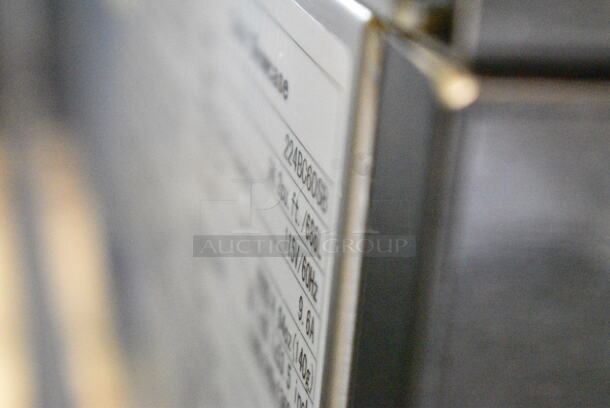 BRAND NEW SCRATCH AND DENT! Avantco 224BC60SB 60" Black Square Refrigerated Bakery Display Case with LED Lighting. See Pictures For Glass Damage. 115 Volts, 1 Phase. Tested and Powers On But Does Not Get Cold  - Image 10 of 10