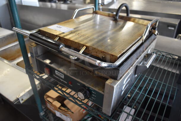 Waring WPG275 Stainless Steel Commercial Countertop Panini Press. 120 Volts, 1 Phase. 19x17x10. Tested and Working! - Image 2 of 6